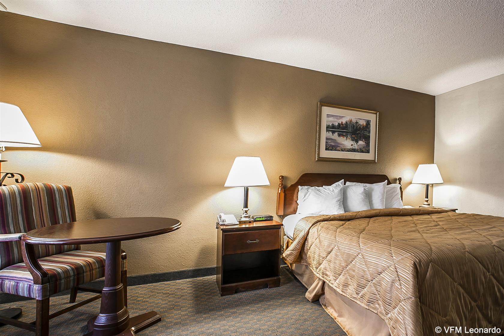 Quality Inn & Suites Санті Екстер'єр фото